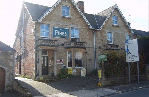 The Pines Guest Accommodation Chippenham  Exterior photo